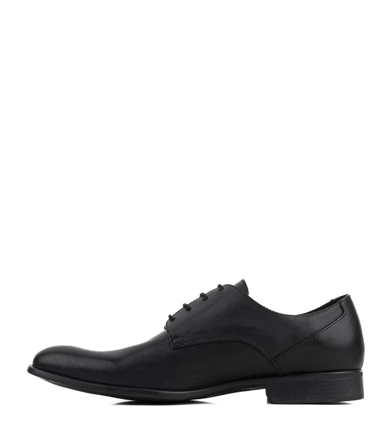 Zapato-de-vestir-en-cuero-negro