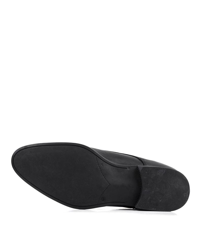 Zapato-de-vestir-en-cuero-negro