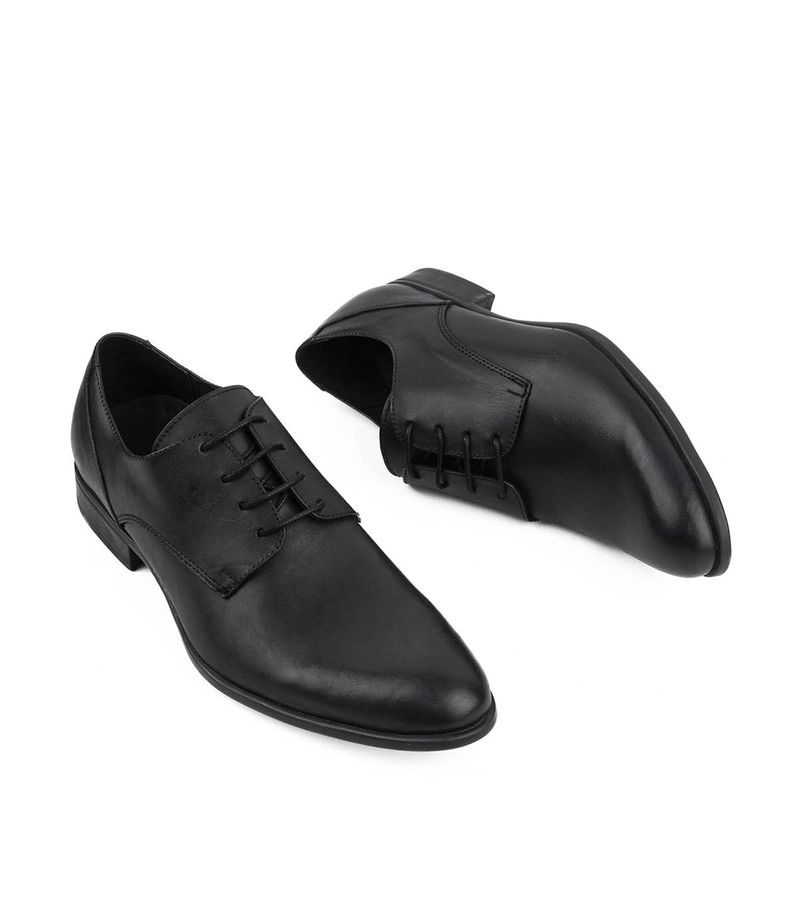 Zapato-de-vestir-en-cuero-negro