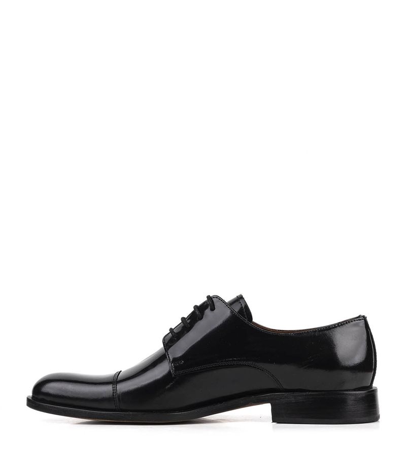 Zapatos-de-vestir-acordonado-en-charol-negro