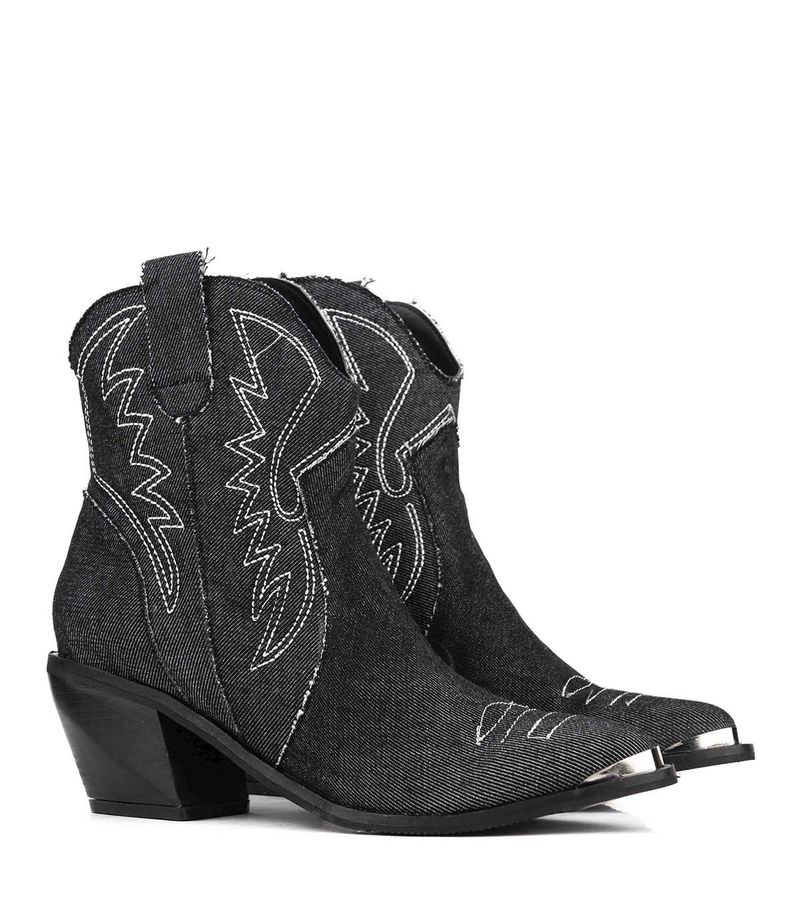 Botas-cortas-texanas-de-tela-en-negro