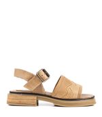 Sandalias-bajas-de-cuero-en-beige