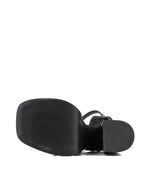 Sandalias-con-cintas-de-cuero-negro