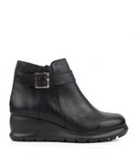 Botas-cortas-base-tractor-de-cuero-negro