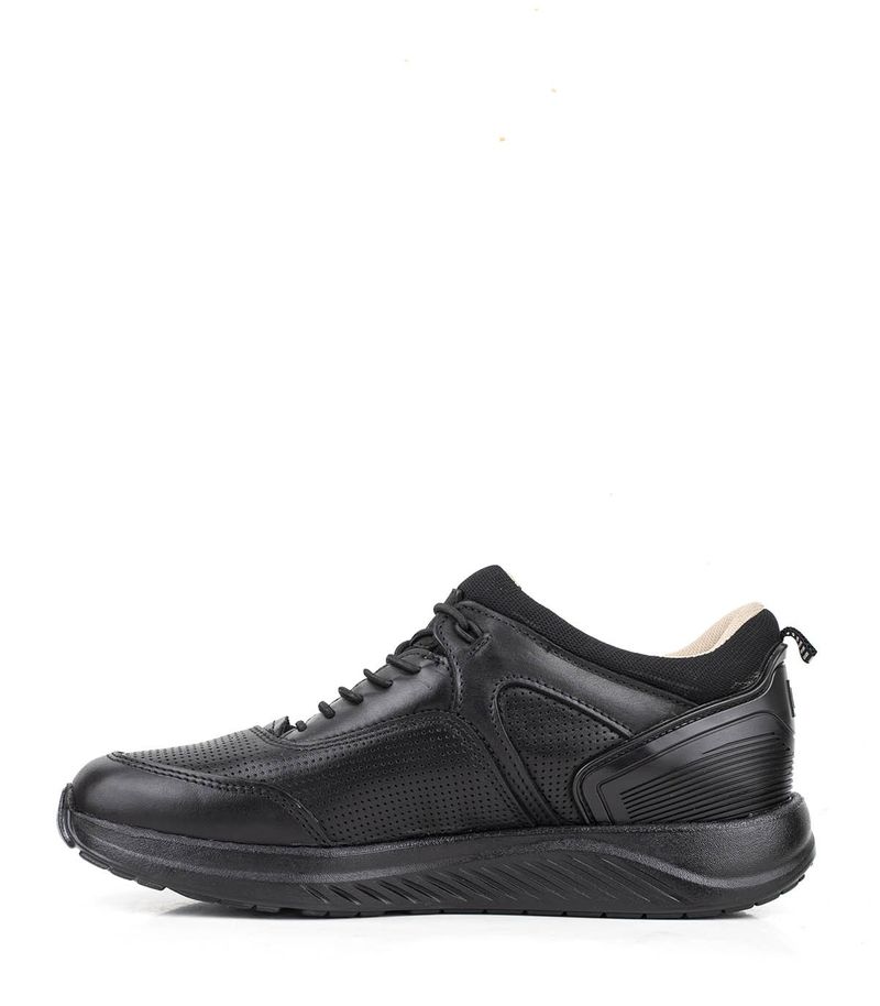 Zapatillas-urbanas-clasicas-de-cuero-negro