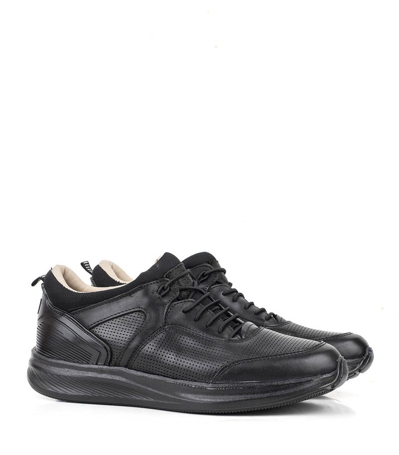 Zapatillas-urbanas-clasicas-de-cuero-negro