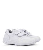 Zapatillas-colegiales-de-cuero-en-blanco