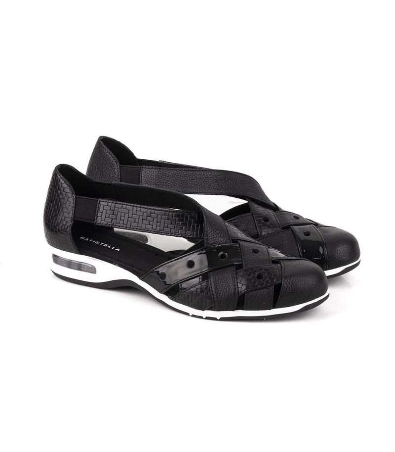 Confort-calados-en-cuero-negro-combinado