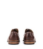 Zapatos-de-cuero-con-cordones-en-Cognac