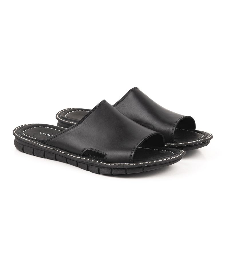 Sandalias-clasicas-de-cuero-en-negro