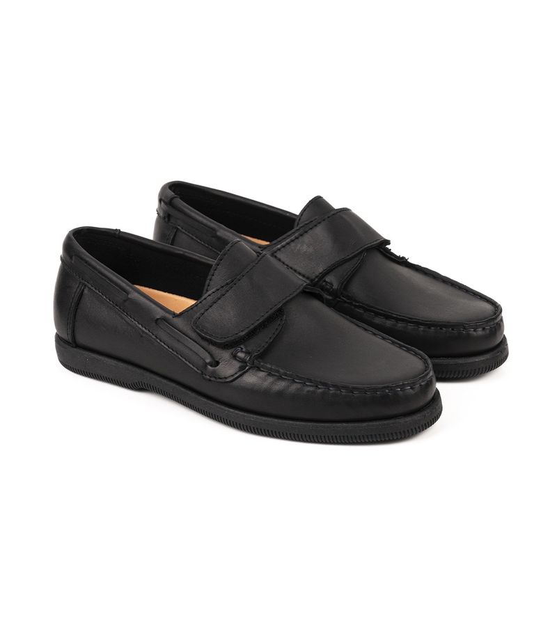 Colegiales-con-velcro-de-cuero-negro