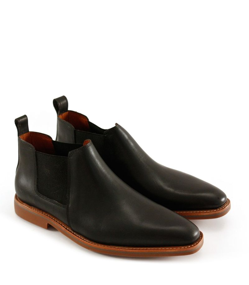 Botas-de-cuero-negro