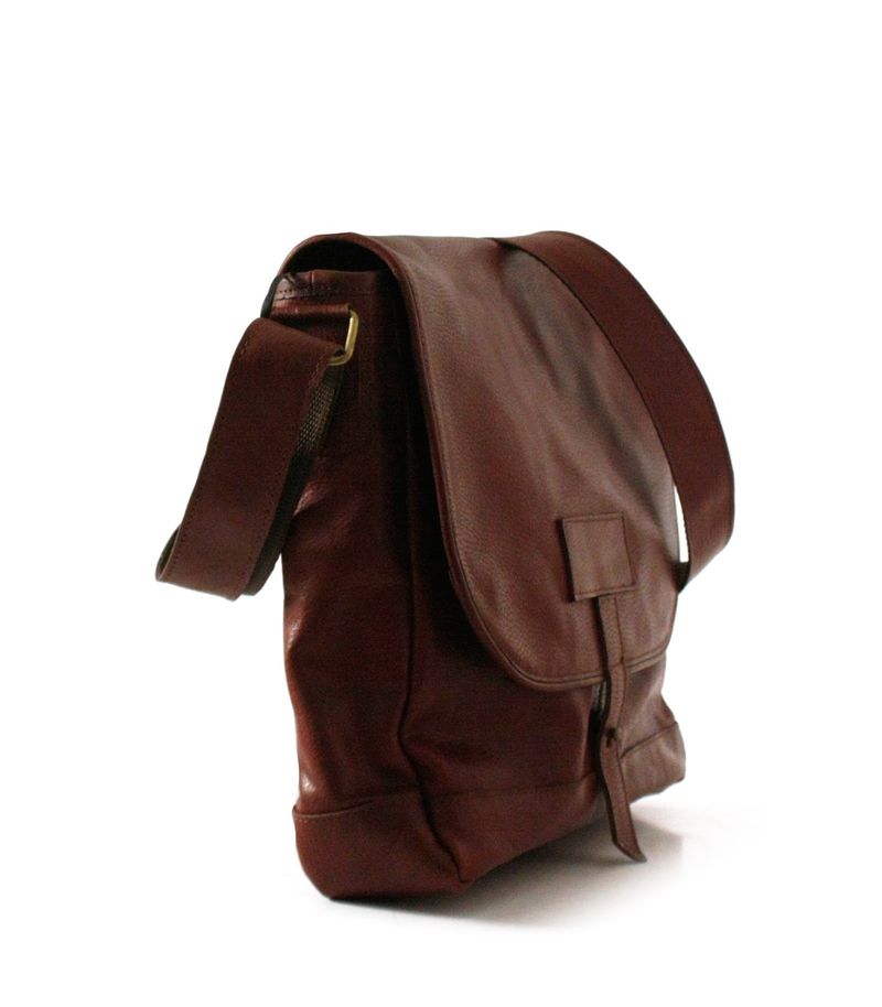 Morral-de-cuero-en-marron