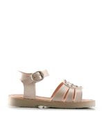 Sandalias-con-apliques-de-corazon-en-simil-nacarado