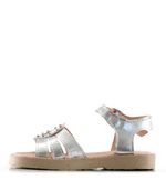 Sandalias-con-apliques-de-corazon-en-simil-plata