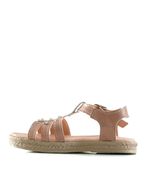 Sandalias-con-tachas-de-simil-en-nude