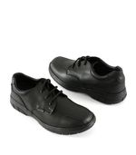 Zapato-colegial-acordonado-en-negro-del-27-al-33