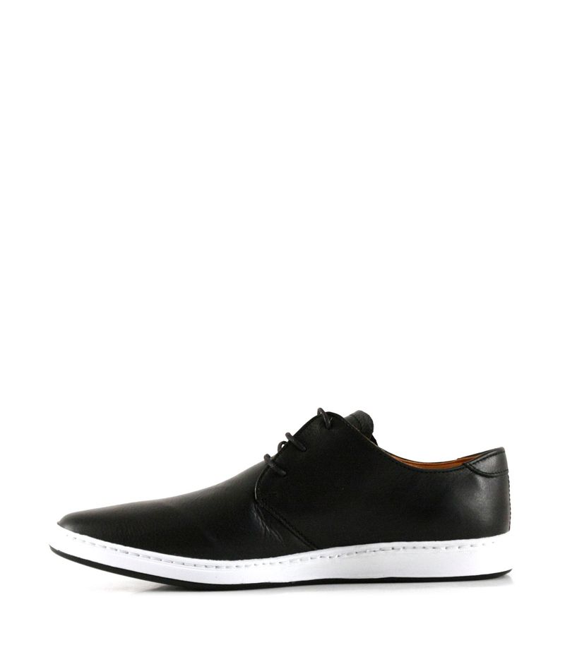 Zapatos-urbanos-acordonado-de-cuero-en-negro