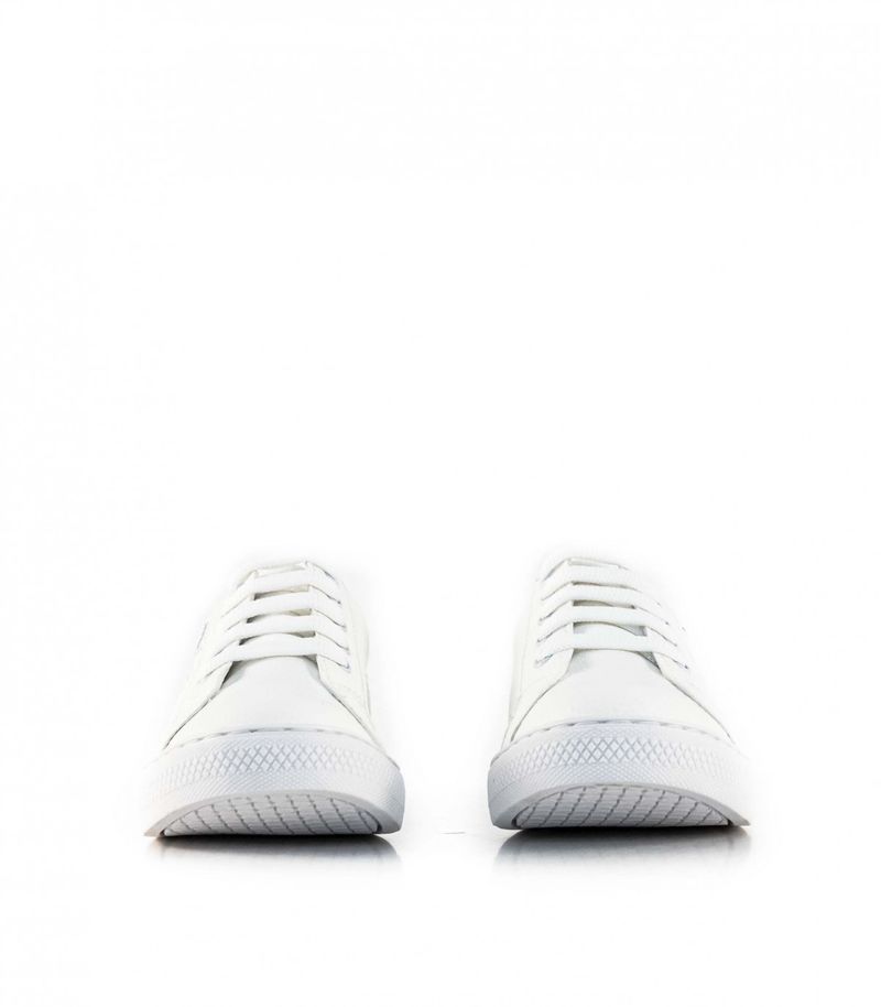 Zapatillas-con-apliques-de-simil-en-blanco