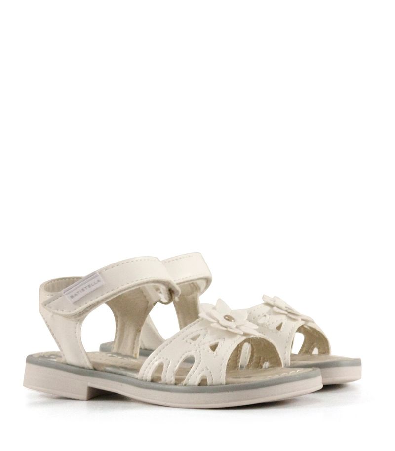 Sandalias-de-simil-en-blanco