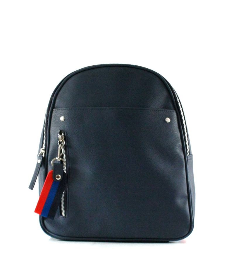 Mochila-de-simil-en-azul