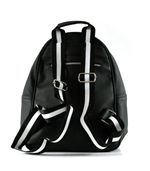 Mochila-de-simil-en-negro