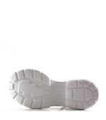 Sandalias-con-apliques-de-simil-en-blanco