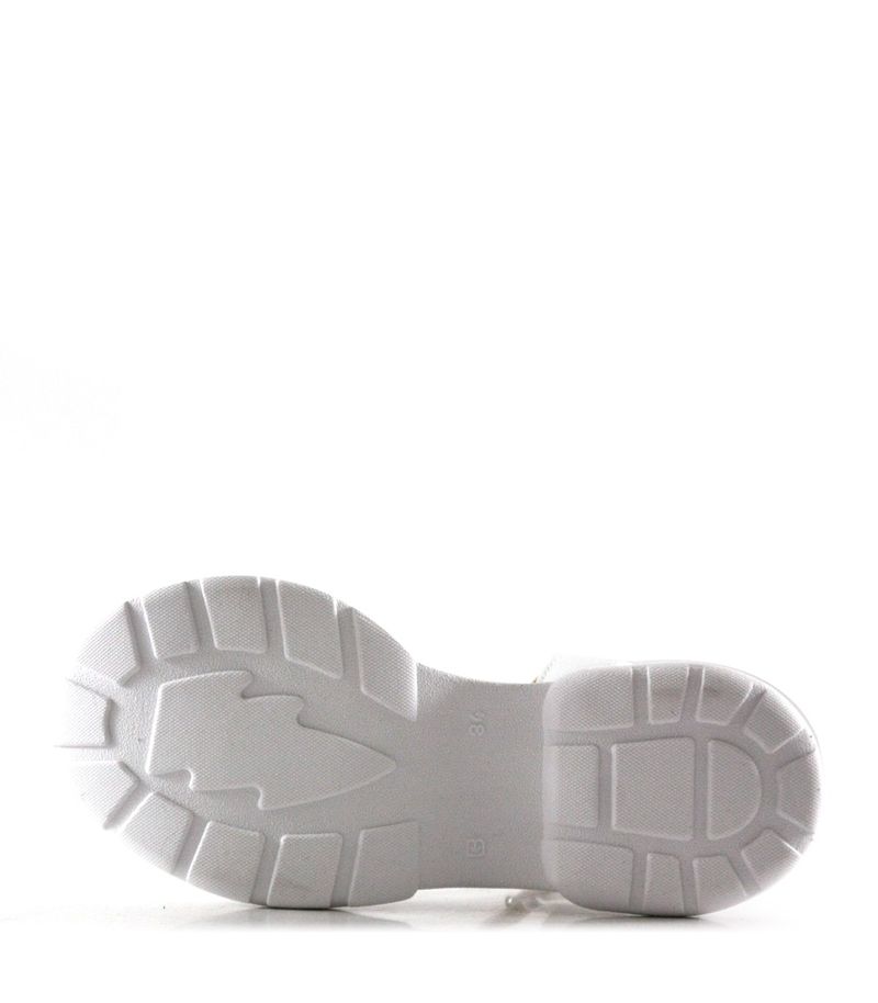 Sandalias-con-apliques-de-simil-en-blanco