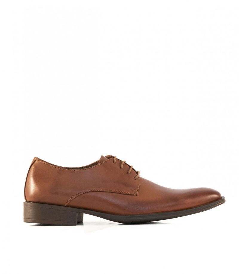 Zapatos-de-vestir-acordonados-de-cuero-en-oxido