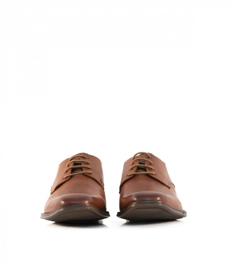 Zapatos-de-vestir-acordonados-de-cuero-en-oxido
