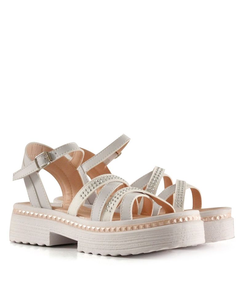 Sandalias-de-simil-en-blanco