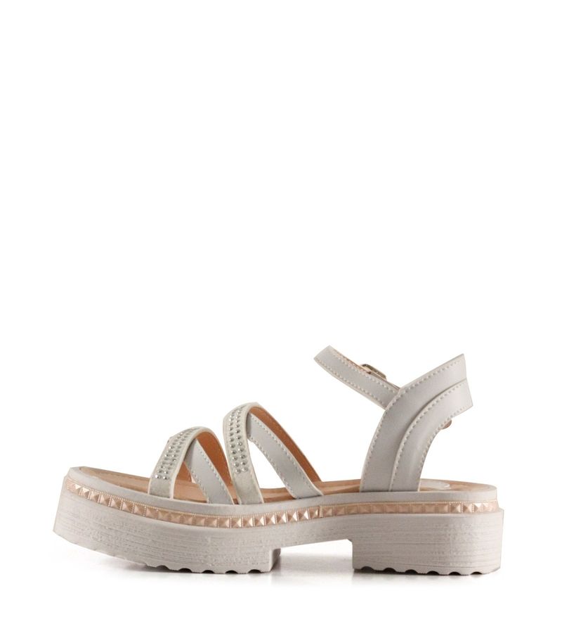 Sandalias-de-simil-en-blanco