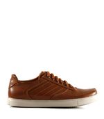 Zapatillas-urbanas-de-cuero-en-marron-combinadas