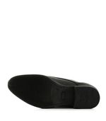 Zapatos-clasicos-de-cuero-negro-acordonados