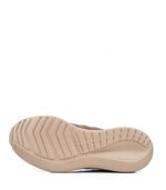 Zapatillas-urbanas-clasicas-de-cuero-en-marron