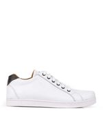 Zapatillas-urbanas-clasicas-de-cuero-blanco