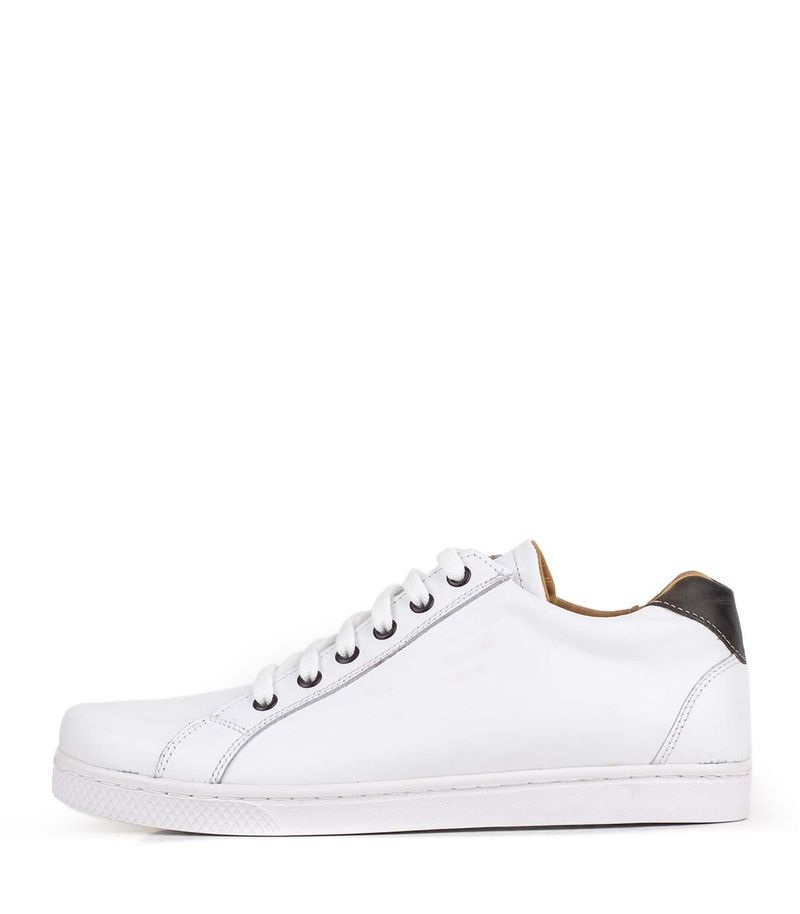 Zapatillas-urbanas-clasicas-de-cuero-blanco