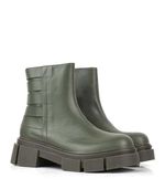 Botas-cortas-con-cintas-de-cuero-en-verde