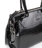 Cartera-elegante-de-simil-en-croco-negro