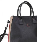 Cartera-clasica-de-simil-en-negro-combinada.jpg
