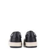 Zapatillas-urbanas-acolchonadas-de-cuero-negro