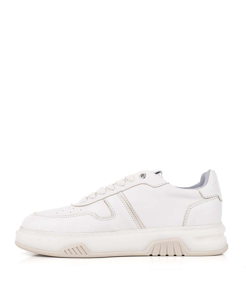 Zapatillas-urbanas-reforzadas-en-cuero-blanco