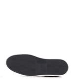 Zapatillas-urbanas-base-blanca-de-cuero-tostado