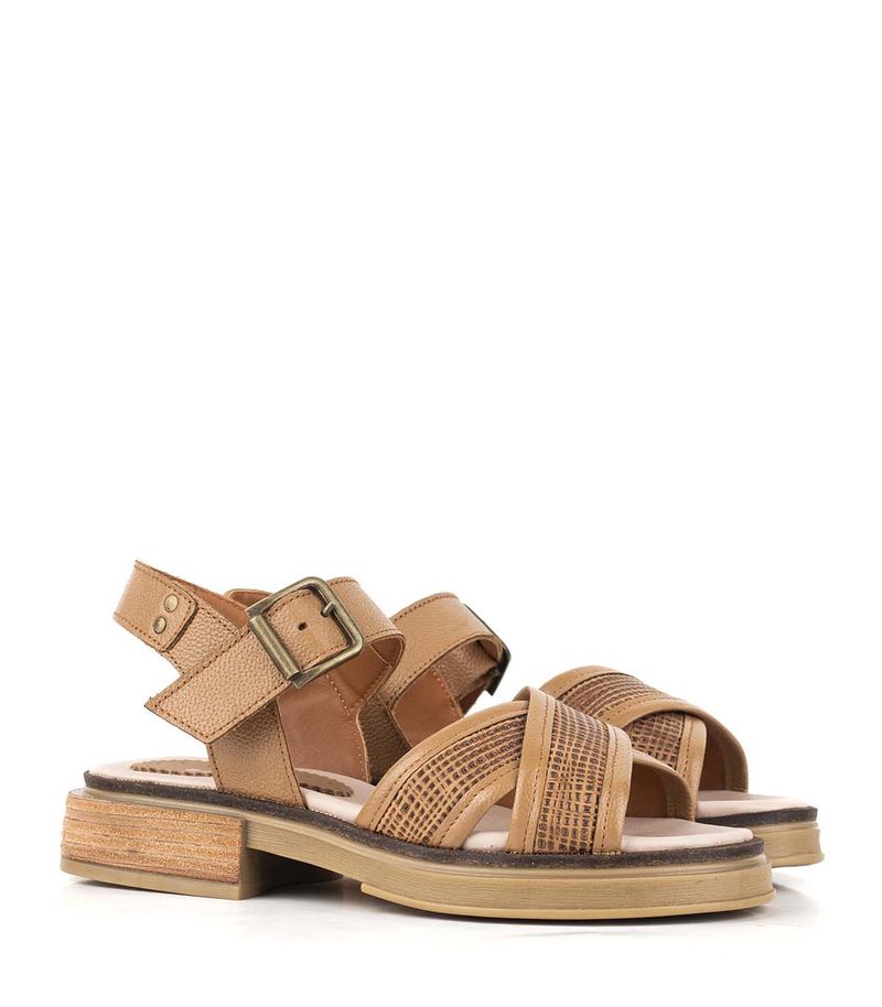 Sandalias-bajas-en-cuero-reptil-beige