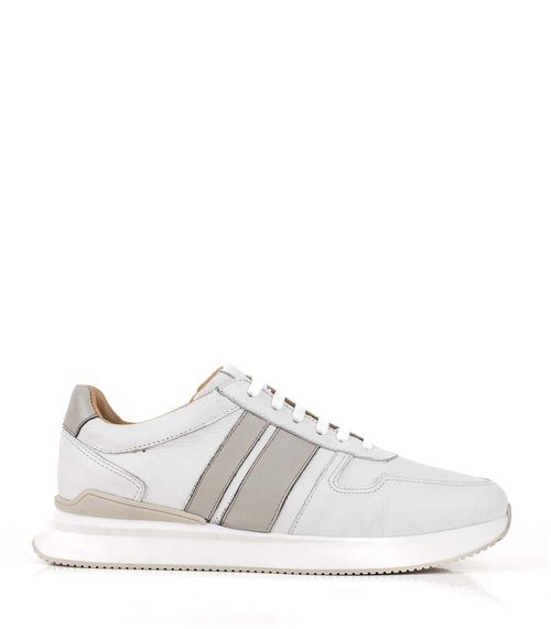 Zapatillas urbanas con recortes en cuero blanco