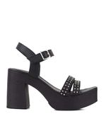 Sandalias-altas-de-cuero-negro-con-tachas