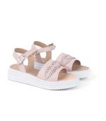 Sandalias-con-apliques-de-simil-en-rosa