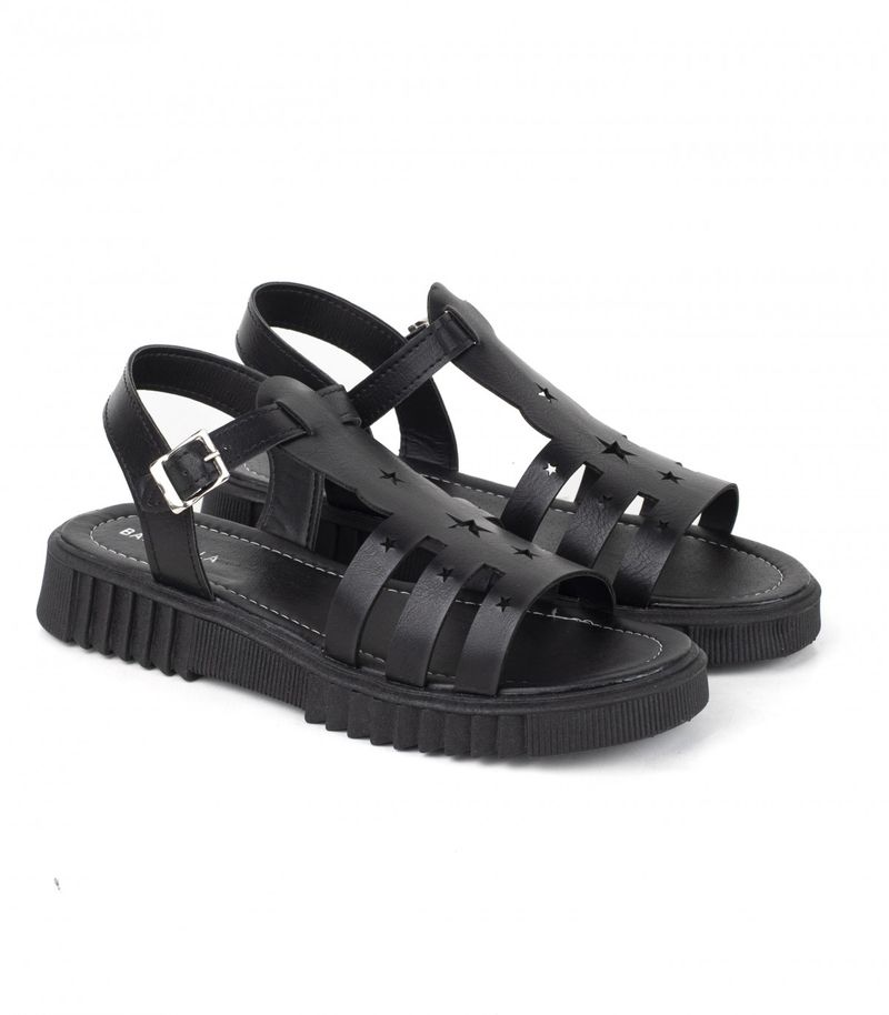 Sandalias-estilo-romanas-de-simil-en-negro