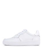 Zapatillas-urbanas-con-recortes-en-cuero-blanco