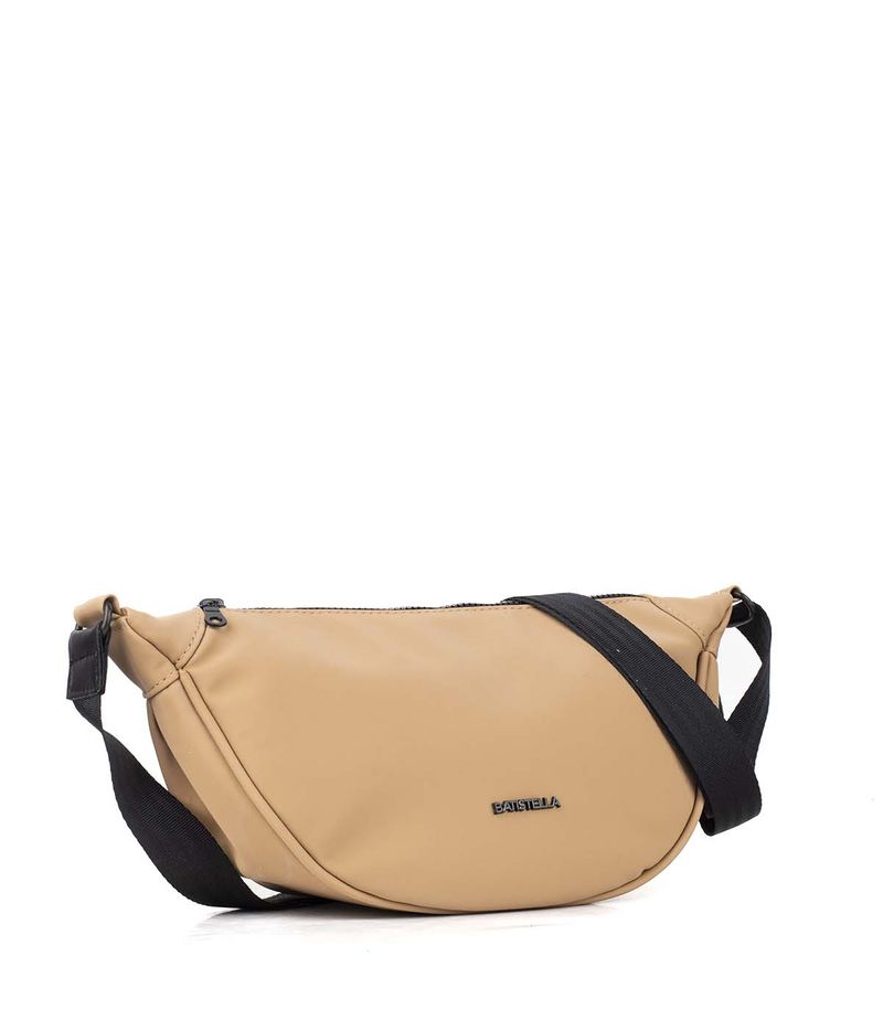 Bolso-media-luna-de-tela-en-beige.jpg